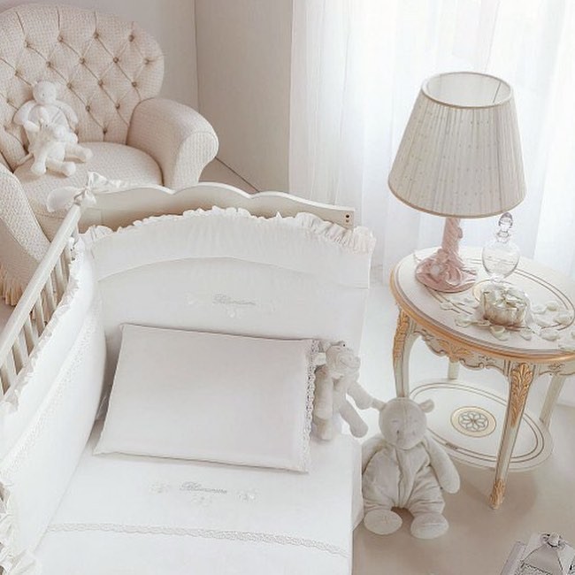 Розовое детское постельное белье в кроватку с пуховым одеялом Babette от Blumarine Baby