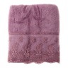 Бамбуковое махровое полотенце с кружевом фиолетового цвета Sessa от Maison Dor