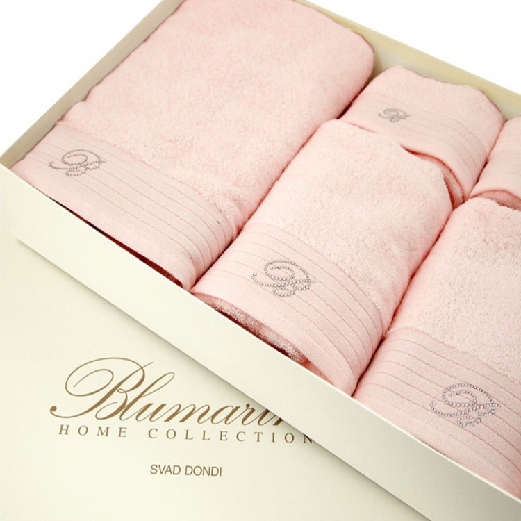 Набор розовых махровых полотенец со стразами Crociera от Blumarine