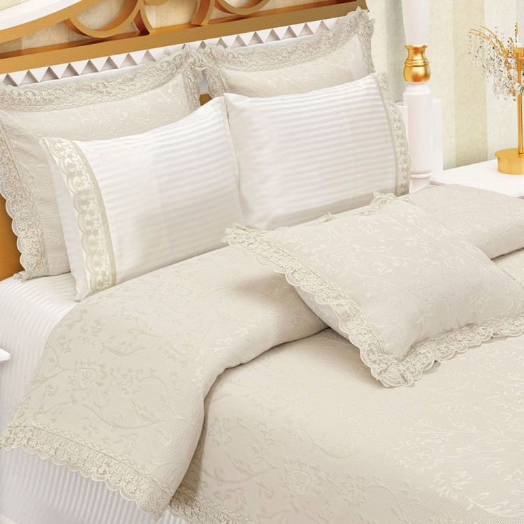 Комплект постельного белья с покрывалом Policoton кремового цвета от Maison Dor