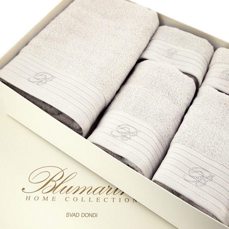 Home полотенца купить. Набор полотенец Blumarine crociera 2 шт. Blumarine комплект из 5 полотенец benessere. Blumarine Adel Towel. Blumarine 210073 полотенце.