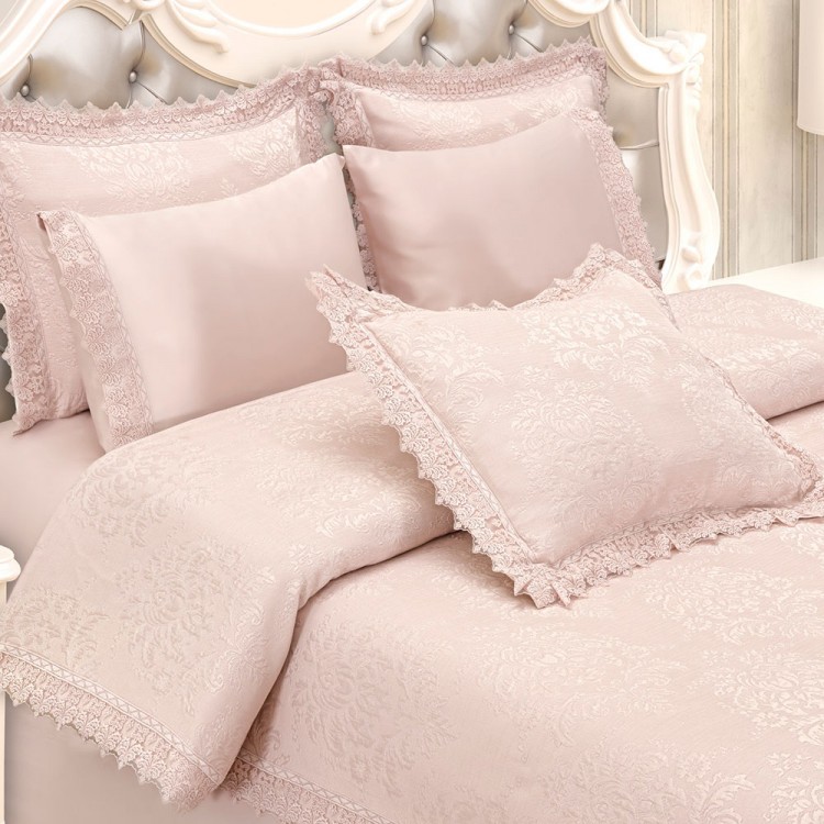 Комплект постельного белья с покрывалом Policoton грязно-розового цвета от Maison Dor