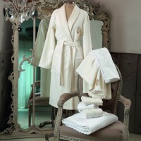 Элитное банное полотенце с кружевом Anjelica Blumarine