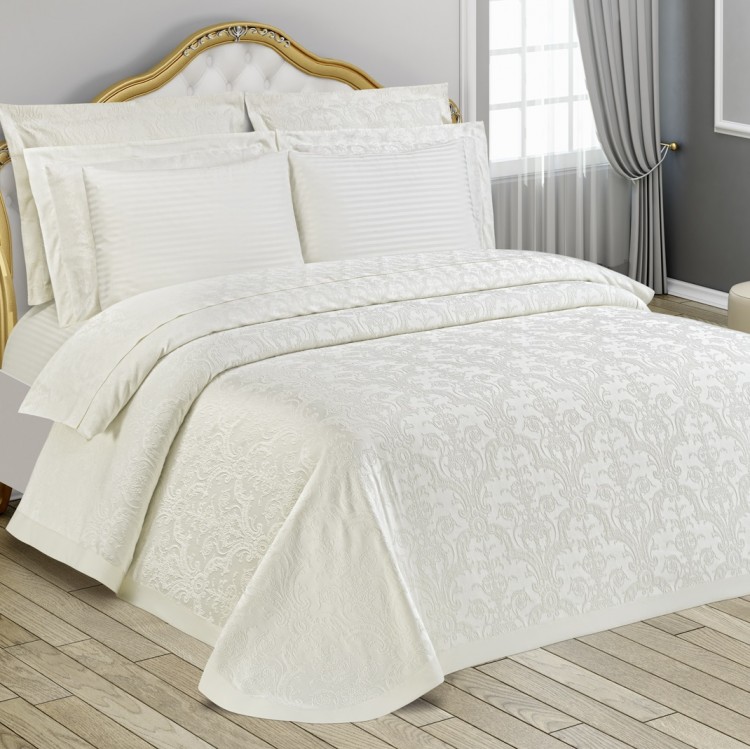 Комплект постельного белья с покрывалом Microya Sonil кремового цвета от Maison Dor