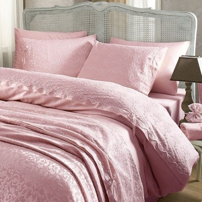 Комплект постельного белья с покрывалом Gelin розового цвета от Gelin Home
